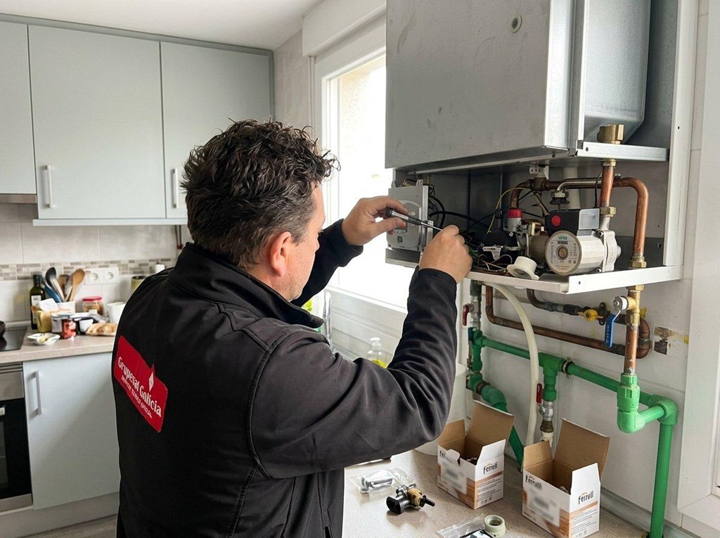 Foto 1 Mantenimiento de calentadores de gas en Vigo