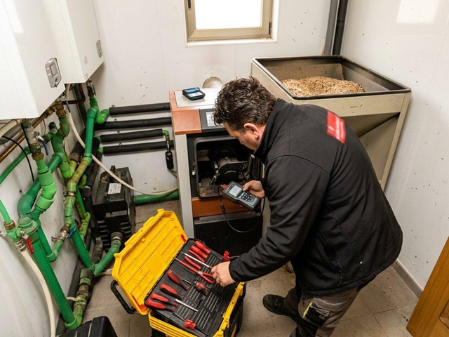 Reparación de sistemas de calefacción por biomasa en Vigo